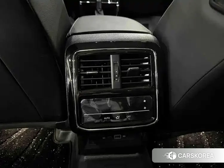 Volkswagen Passat id 4553728 из Китая 11