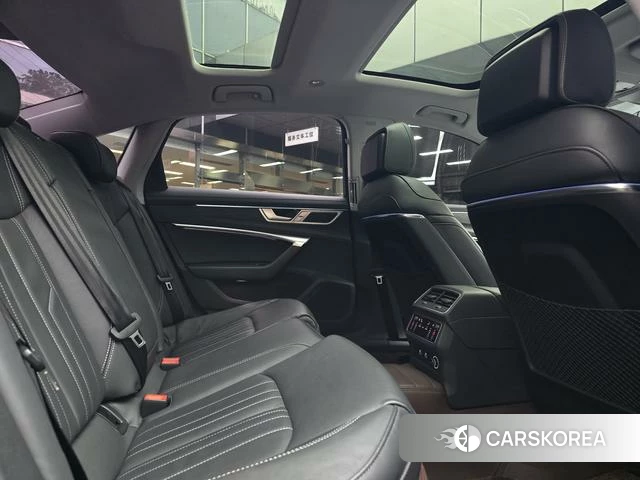 Audi A6L id 4259494 из Китая 11