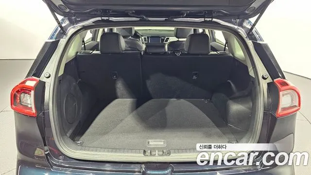 Kia Niro EV id 2797963 из Кореи 11