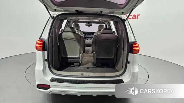 Kia The New Carnival id 3000544 из Кореи 11