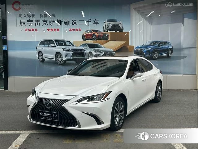 Lexus ES id 4279294 из Китая 11