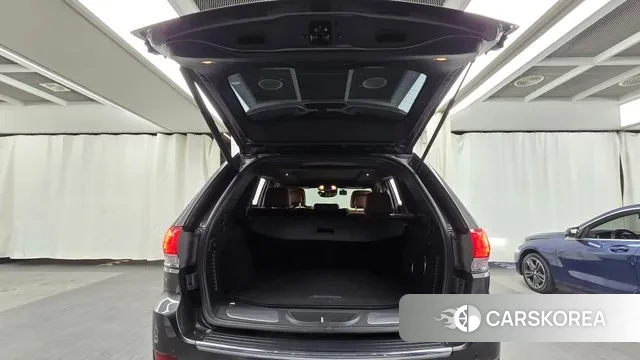 Jeep Grand Cherokee id 3708696 из Кореи 11