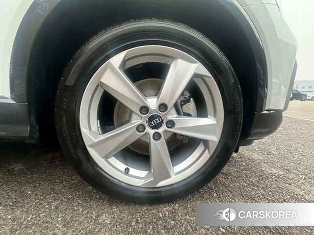 Audi Q2L id 4259468 из Китая 11
