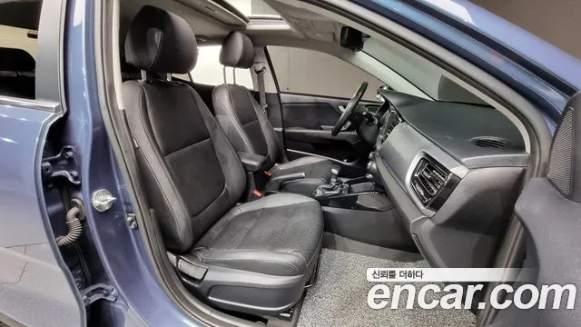 Kia Stonic id 2548622 из Кореи 11