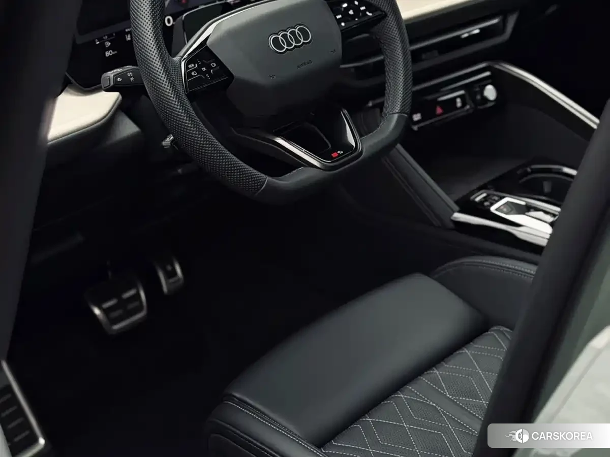 Audi Q5L id 4685948 из Китая 11