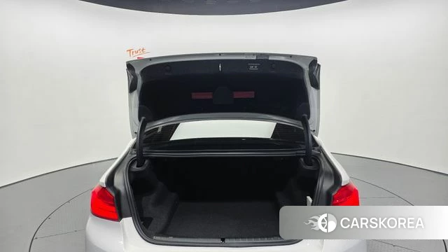 BMW 5 Series (G30) id 4385025 из Кореи 11