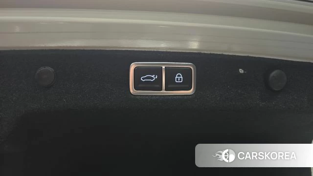 Hyundai Grandeur (GN7) id 3940695 из Кореи 11