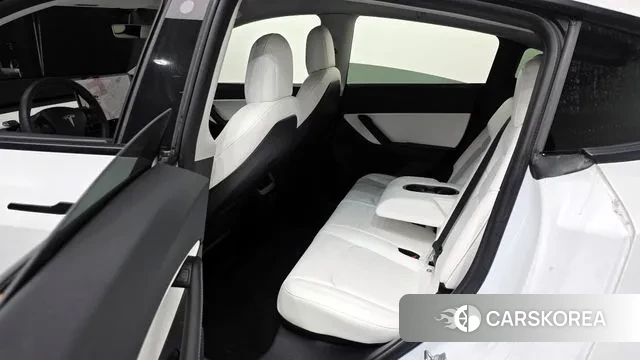 Tesla Model Y id 3572966 из Кореи 11