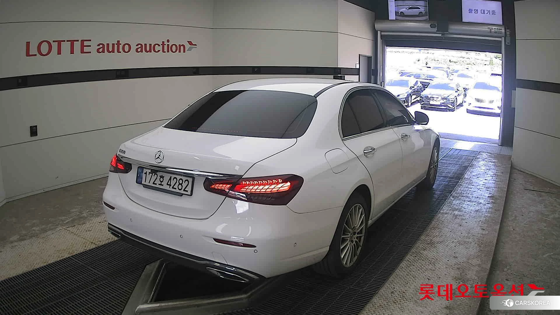 Mercedes-Benz Mercedes-Benz E250 id 4419045 из Кореи 11