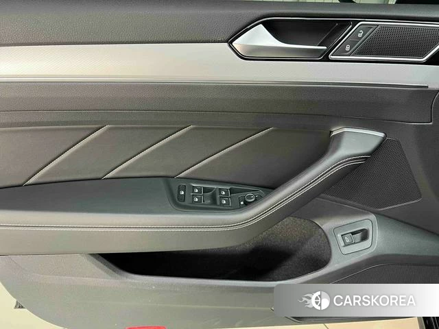 Volkswagen Magotan id 4263097 из Китая 11