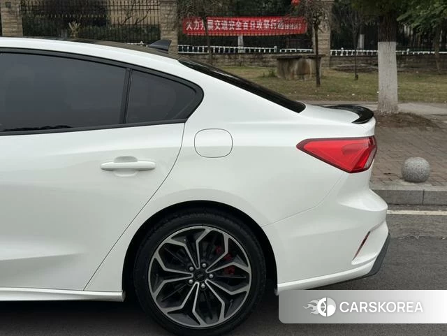 Ford Fox id 3882256 из Китая 11