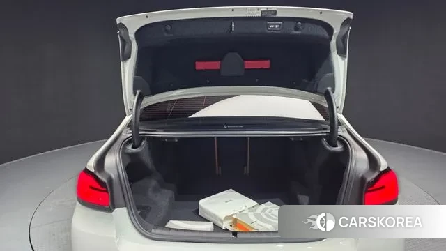 BMW 5 Series (G30) id 3697465 из Кореи 11