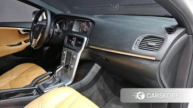 Volvo V40 id 3905830 из Кореи 11