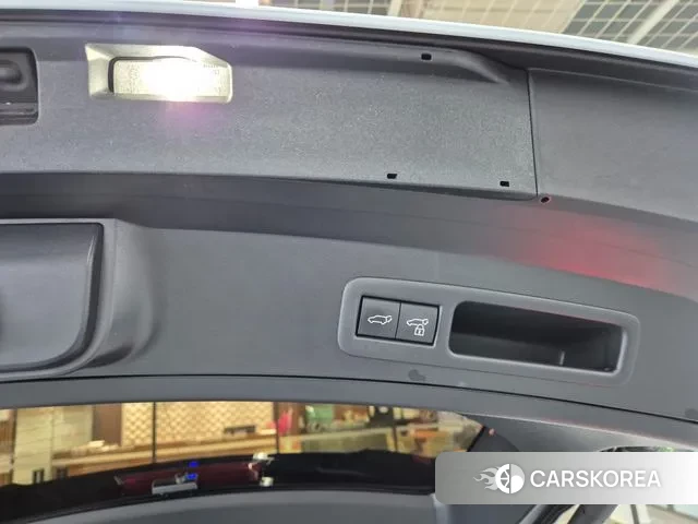 Lexus UX300h id 3185177 из Кореи 11