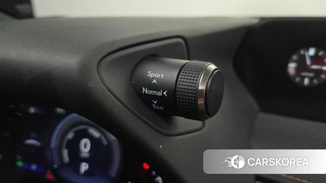 Lexus UX250h id 4196790 из Кореи 11