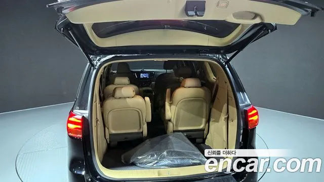 Kia The New Carnival id 2826894 из Кореи 11