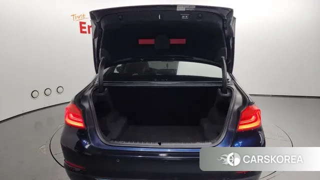 BMW 5 Series (G30) id 2941501 из Кореи 11