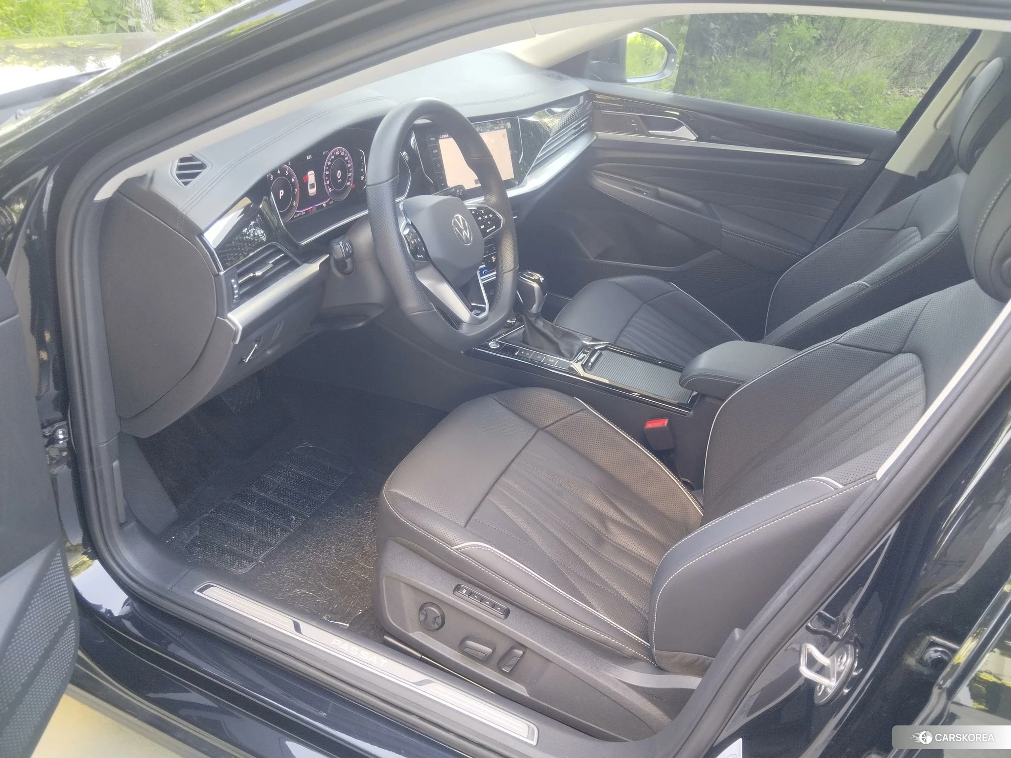 Volkswagen Passat id 4452818 из Китая 11