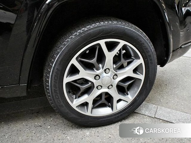 Jeep Grand Cherokee id 4406277 из Кореи 11