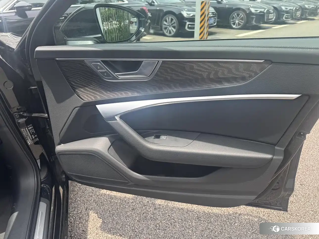 Audi A6L id 4681074 из Китая 11