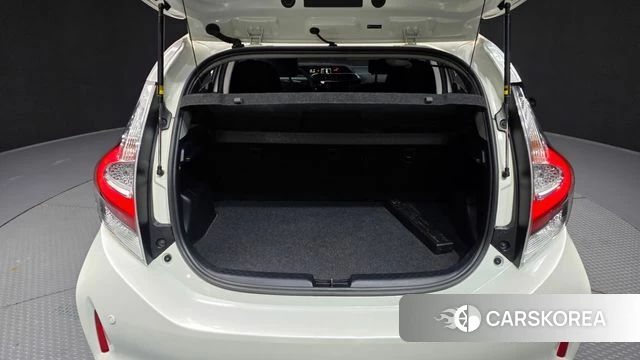 Toyota Prius C id 4776202 из Кореи 11