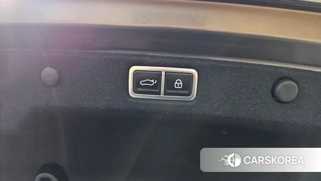 Hyundai Grandeur Hybrid (GN7) id 3555246 из Кореи 11