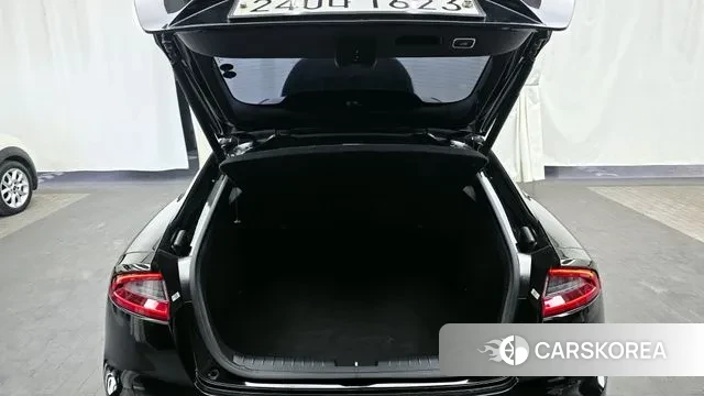 Kia Stinger id 3708912 из Кореи 11