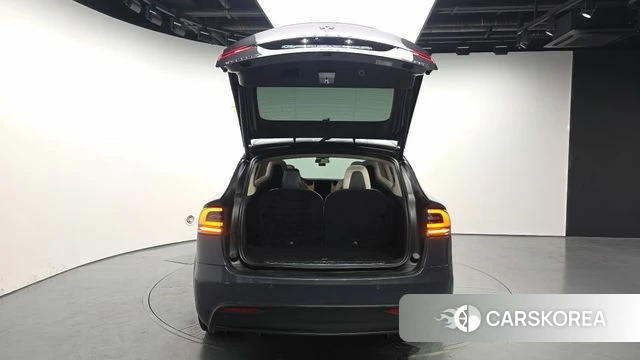 Tesla Model X id 4371685 из Кореи 11