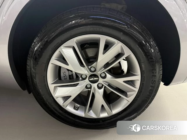 Genesis GV70 id 4511213 из Кореи 11