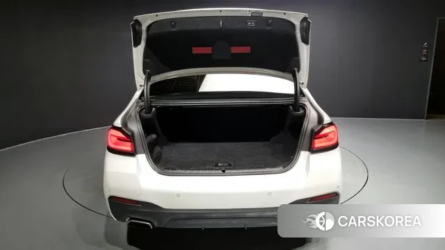 BMW 5 Series (G30) id 2994525 из Кореи 11