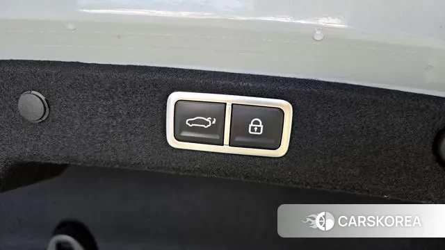 Hyundai Grandeur (GN7) id 3027101 из Кореи 11