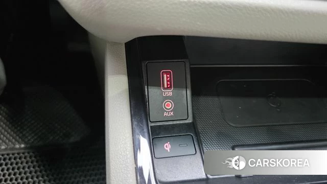 Kia The New Carnival id 4760118 из Кореи 11