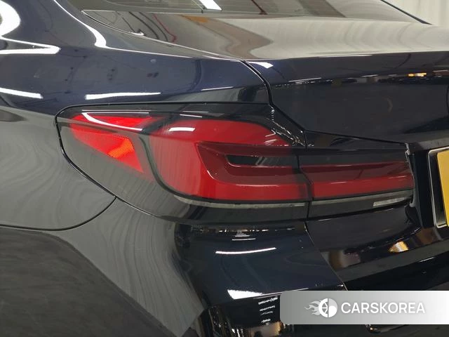 BMW 5 series PHEV id 4212859 из Китая 11