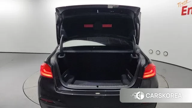 BMW 5 Series (G30) id 2961614 из Кореи 11