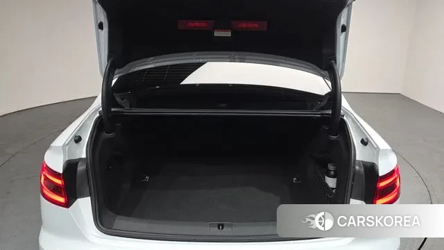 Audi A4 (B9) id 3789108 из Кореи 11