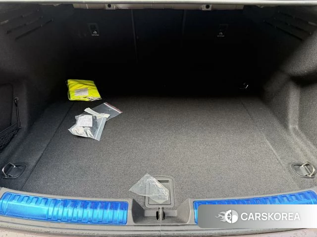 Audi A5L id 4260178 из Китая 11
