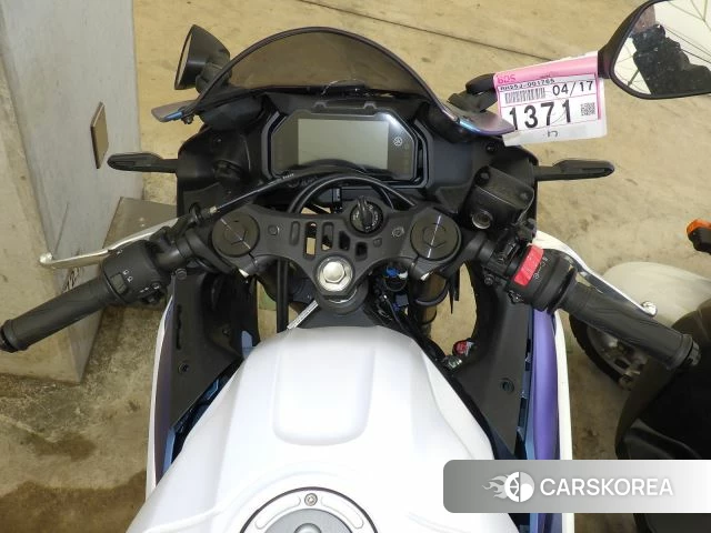 Yamaha YZF-R3 id 3946064 из Японии 11