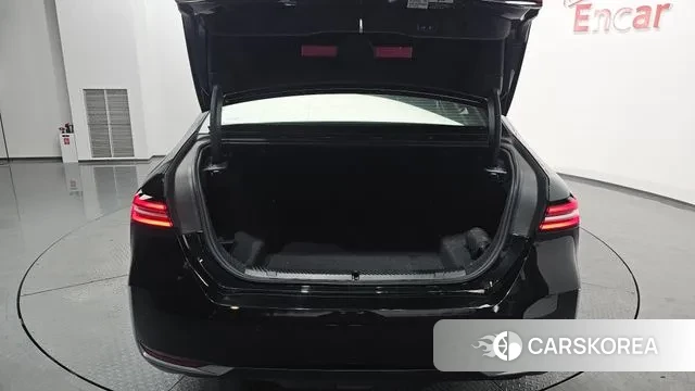 BMW 5 Series (G60) id 3599908 из Кореи 11