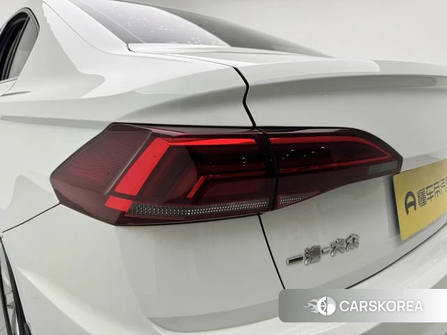 Volkswagen Bora id 4253597 из Китая 11