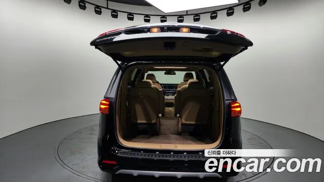 Kia The New Carnival id 2474415 из Кореи 11