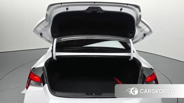 Hyundai The New Avante (CN7) id 4863446 из Кореи 11