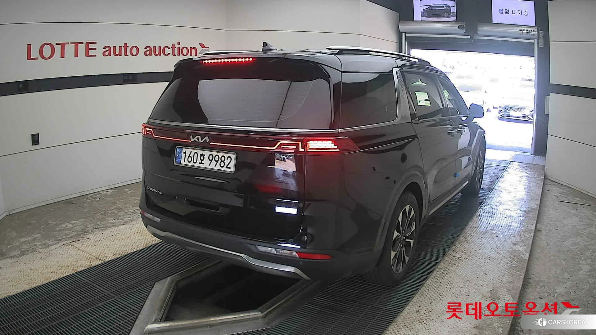 Kia Carnival id 4679400 из Кореи 11