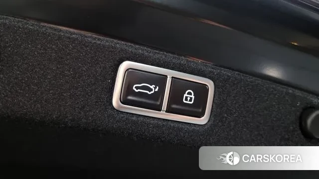 Hyundai Grandeur (GN7) id 3382928 из Кореи 11