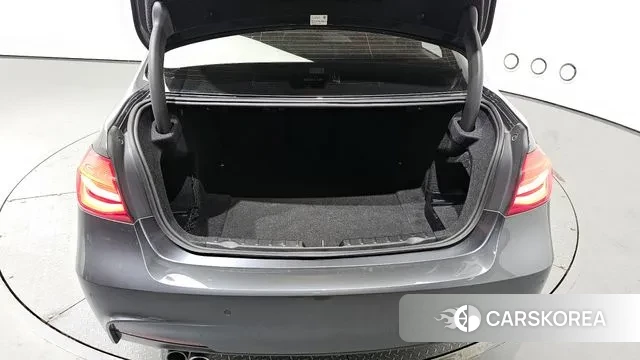 BMW 3 Series (F30) id 2981934 из Кореи 11