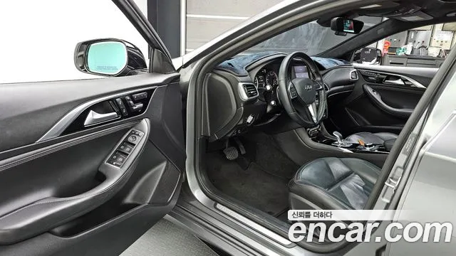 Infiniti Q30 id 2762268 из Кореи 11