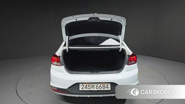 Hyundai The New Avante AD id 4637713 из Кореи 11