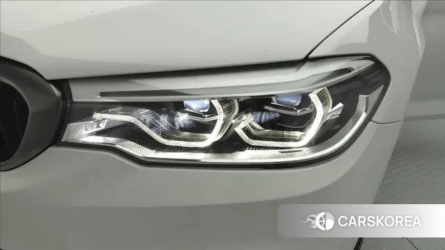 BMW 5 Series (G30) id 3391123 из Кореи 11