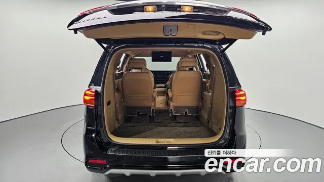 Kia The New Carnival id 2515126 из Кореи 11