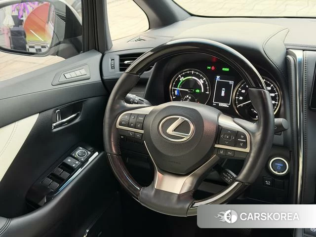 Lexus LM id 4307770 из Китая 11
