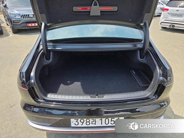 Hyundai Grandeur (GN7) id 4367625 из Кореи 11